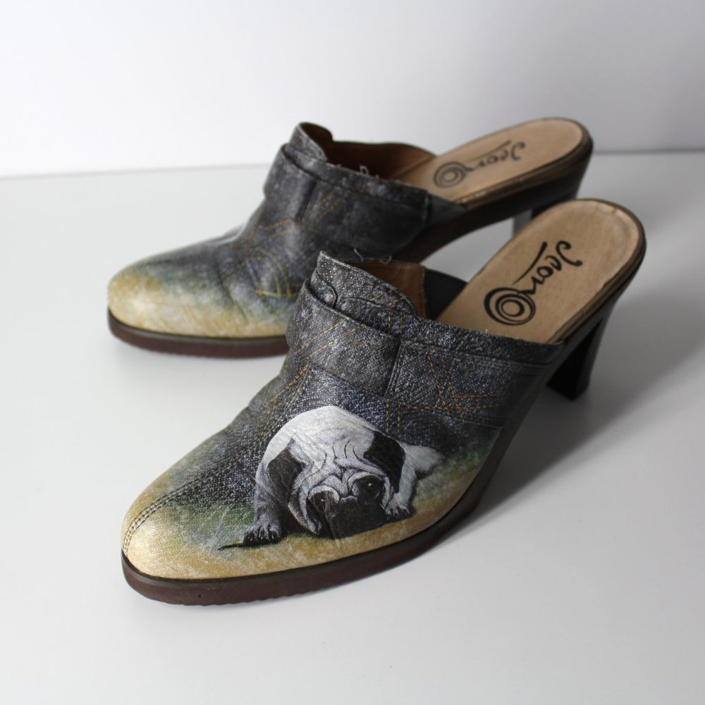 ICON Los Angeles Leather shoes slip on heels mules sz 9.5 cute dog PUG art Jeon